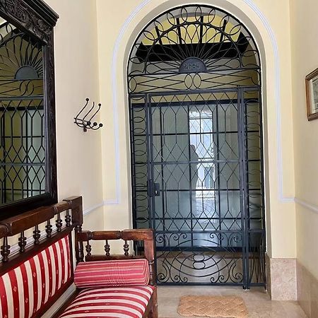 Apartamento Suite Alameda De Hercules Seville Ngoại thất bức ảnh